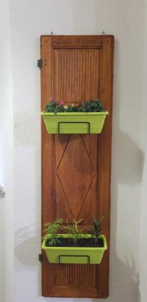 Defi house Chianni